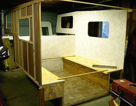 Acapulco camper: installing side walls