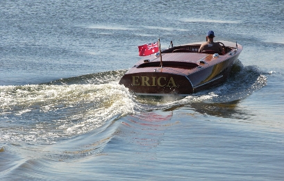 Erica underway view from aft