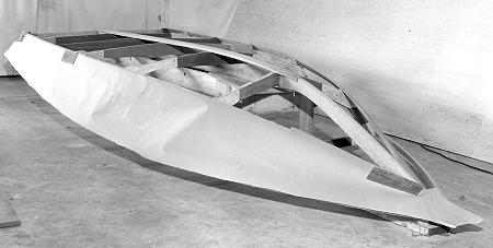 Stiletto plywood ski boat construction 14