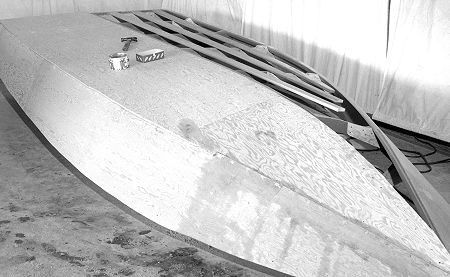 Stiletto plywood ski boat construction 21